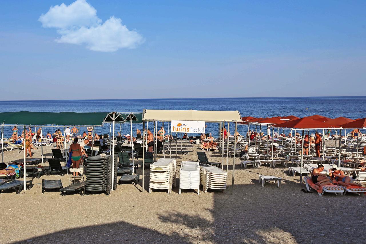 Twins Hotel Kiris Екстер'єр фото